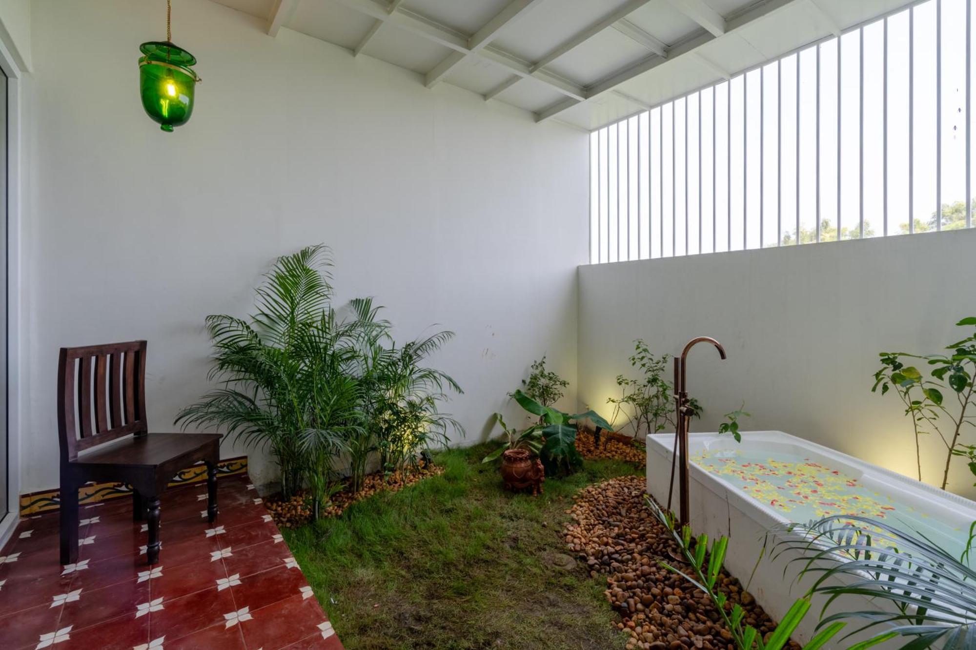 Nomads Resort - Destination Stays Puducherry Buitenkant foto